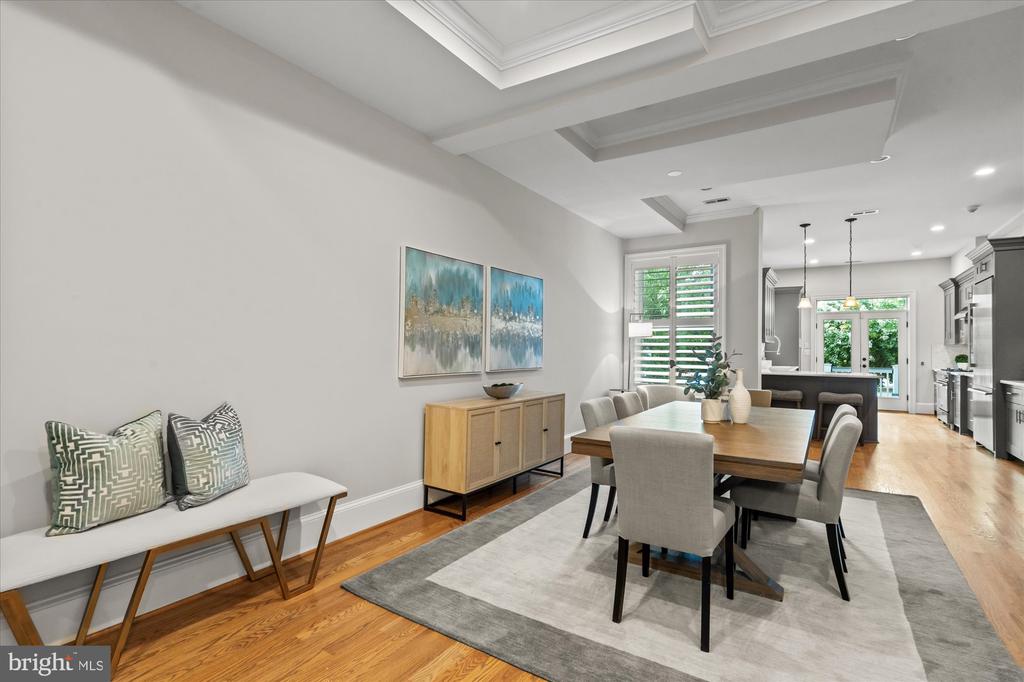 25 U STREET NW 2