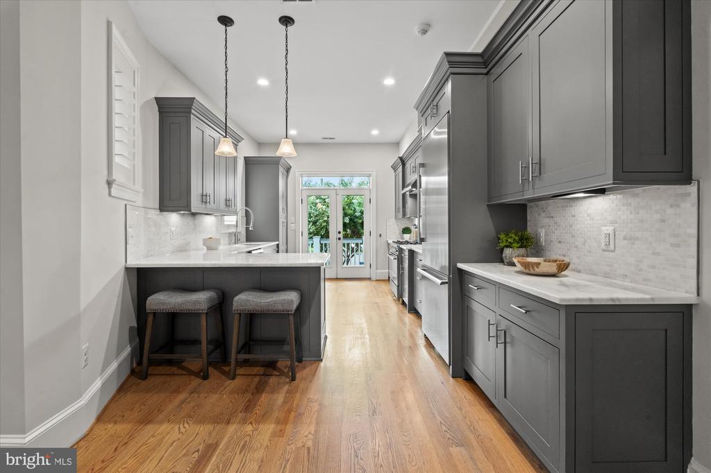 25 U STREET NW 2