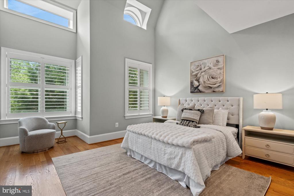 25 U STREET NW 2