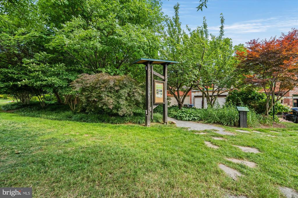 25 U STREET NW 2