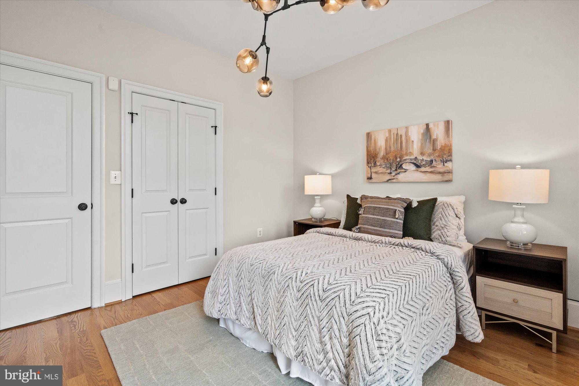 25 U STREET NW 2