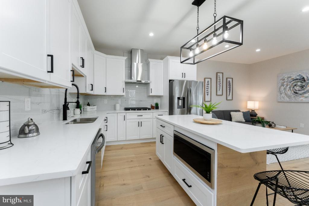 3414 S DAKOTA NE