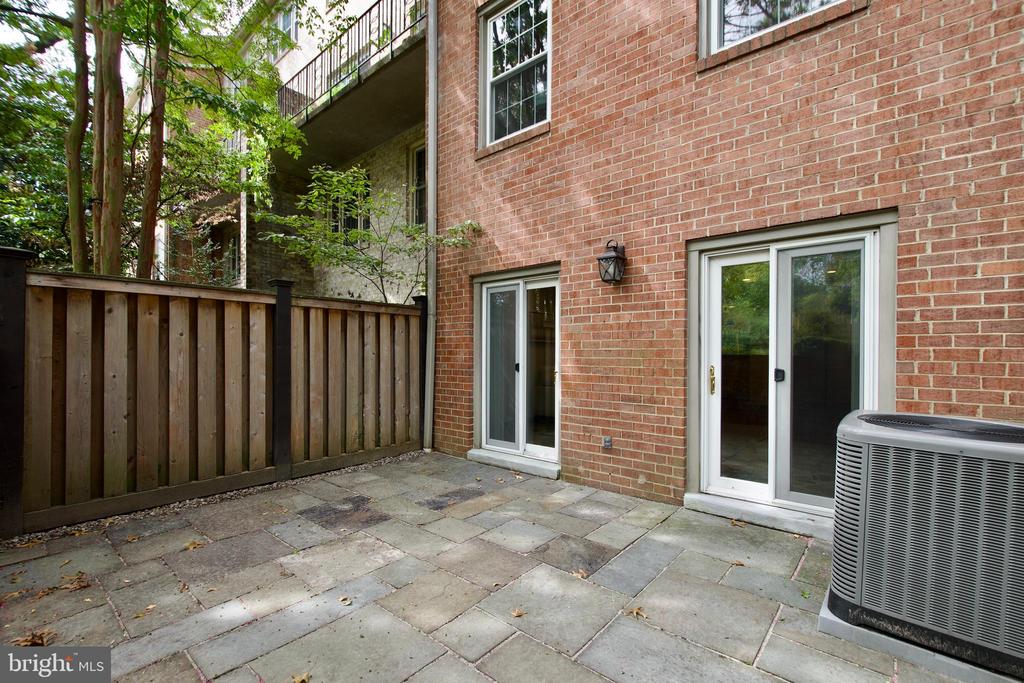 1600 BEEKMAN PLACE D NW D