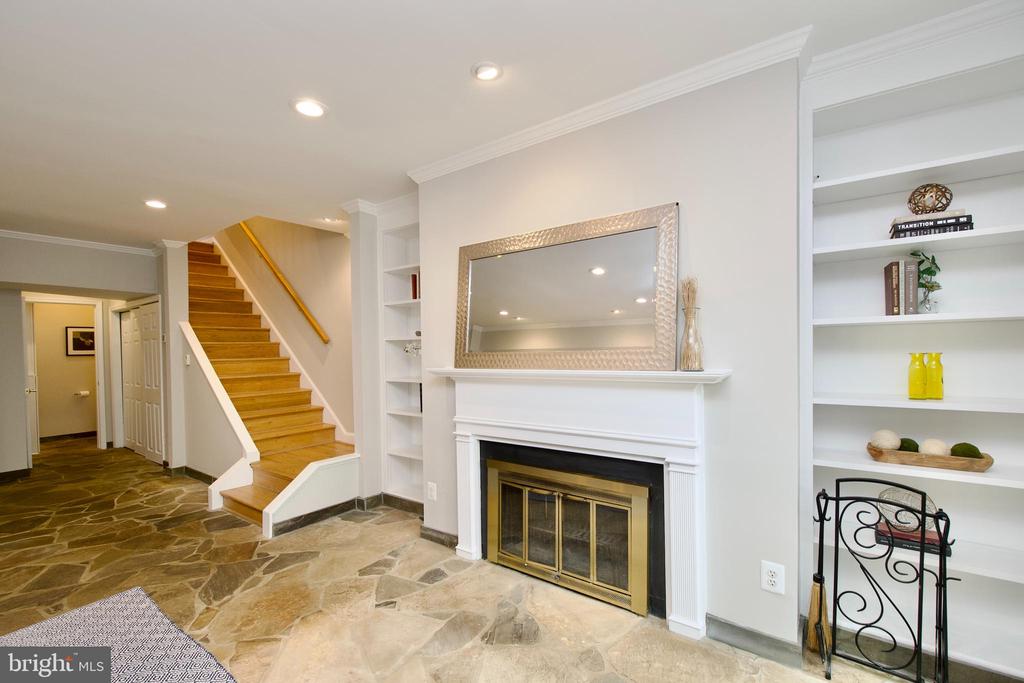 1600 BEEKMAN PLACE D NW D