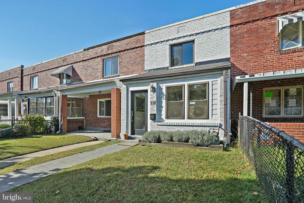 130 33RD STREET NE