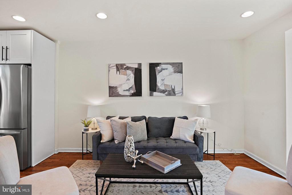130 33RD STREET NE