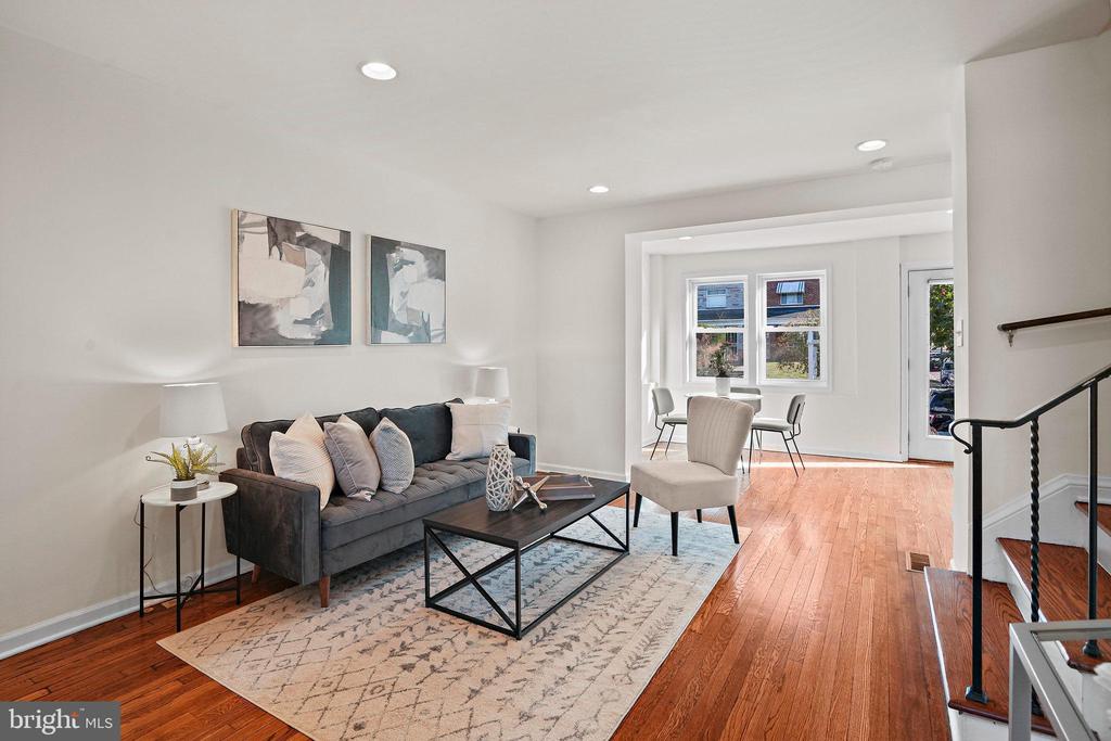 130 33RD STREET NE