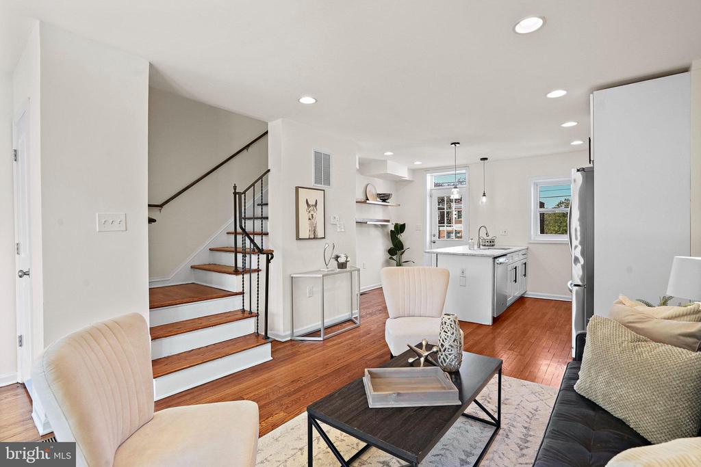 130 33RD STREET NE