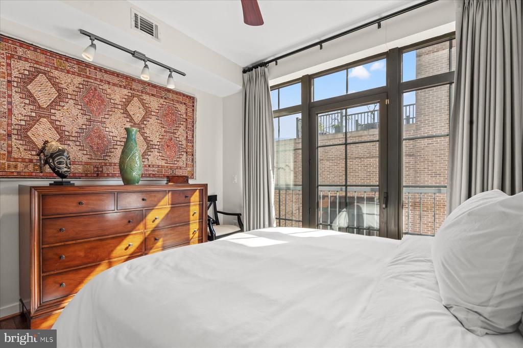 2412 17TH STREET NW 402