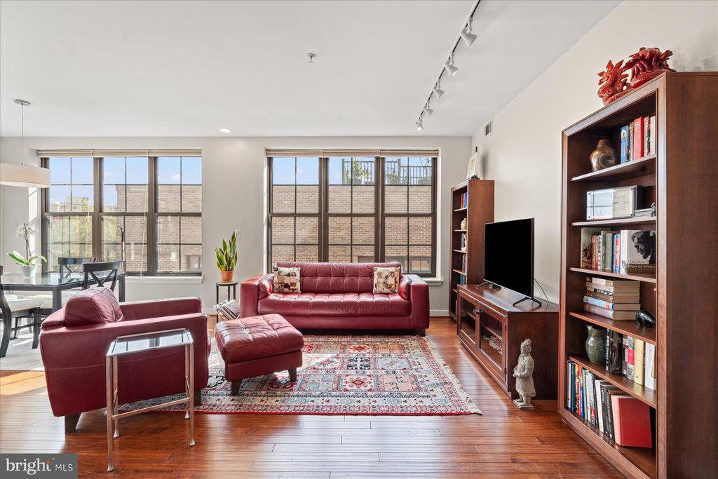 2412 17TH STREET NW 402