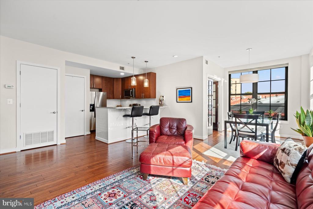 2412 17TH STREET NW 402