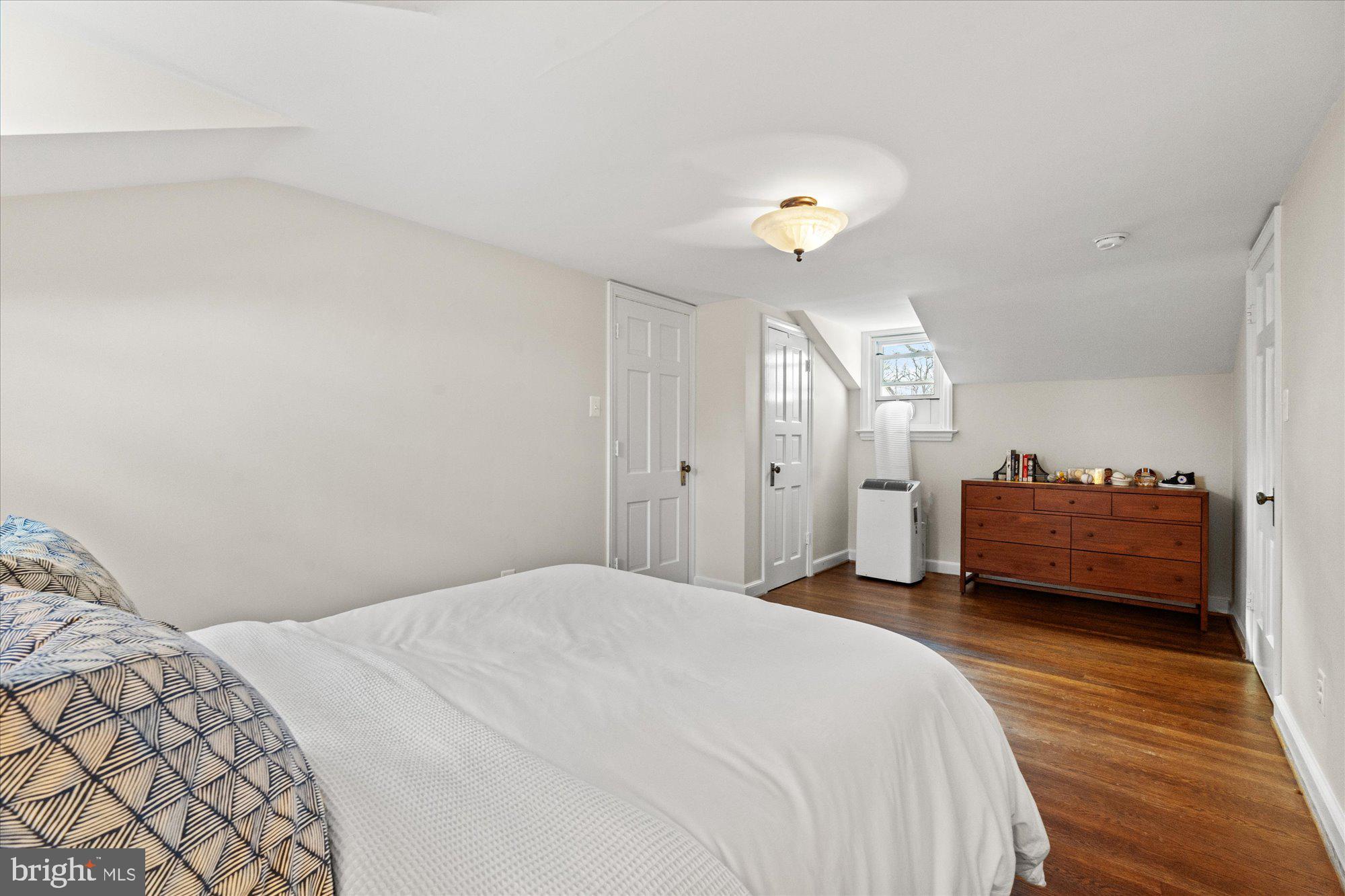 3904 18TH STREET NW