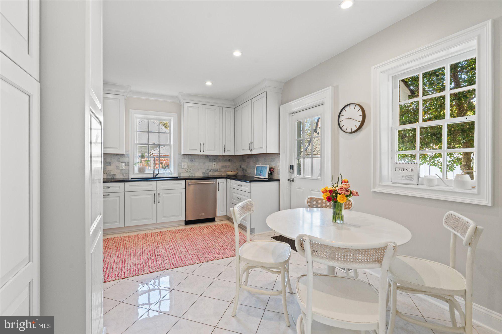 3904 18TH STREET NW