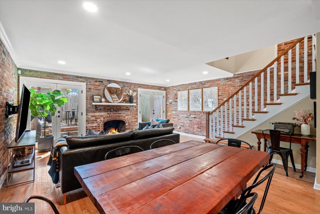 130 10TH STREET SE
