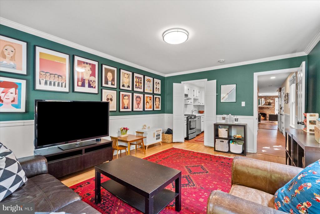 130 10TH STREET SE