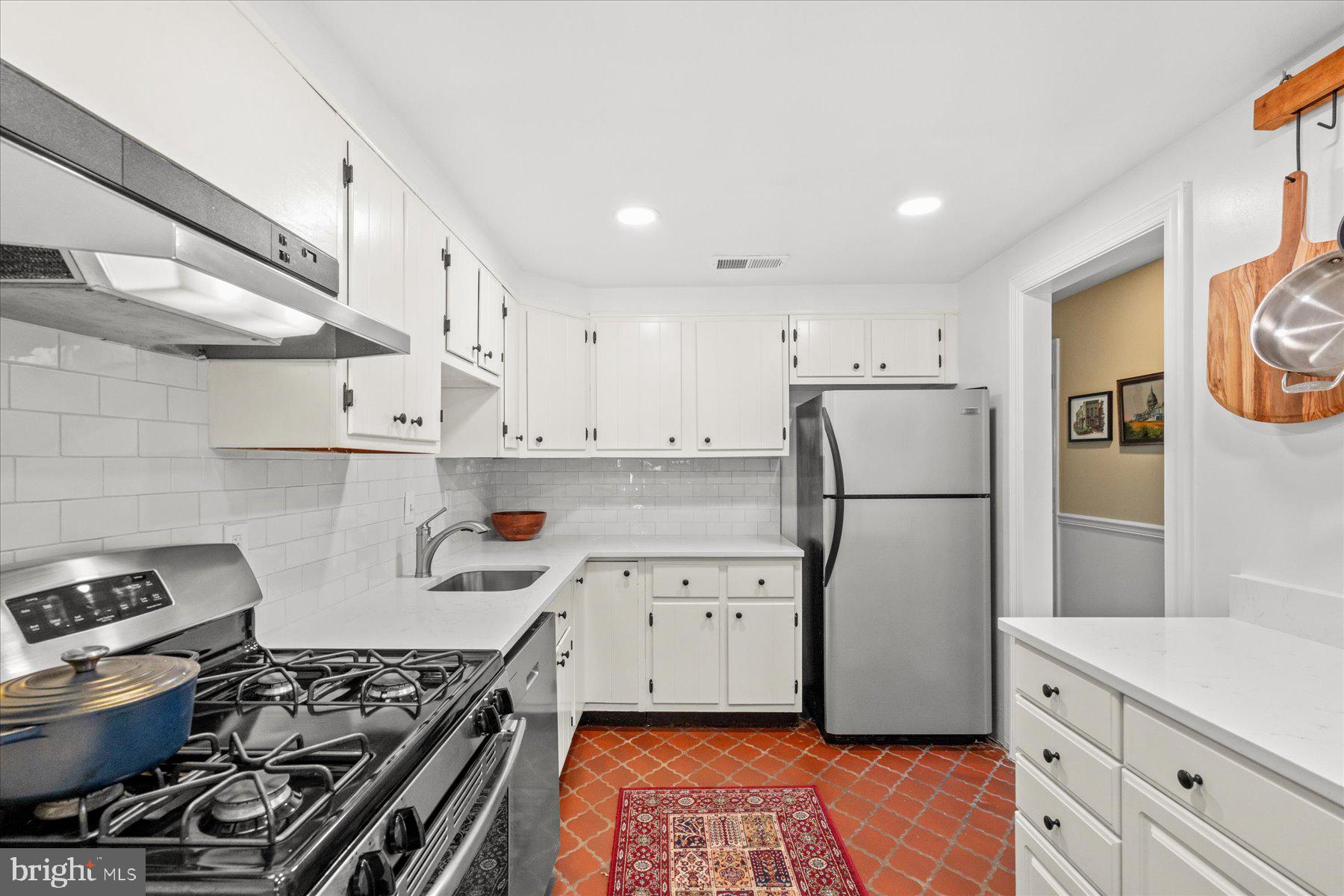 130 10TH STREET SE