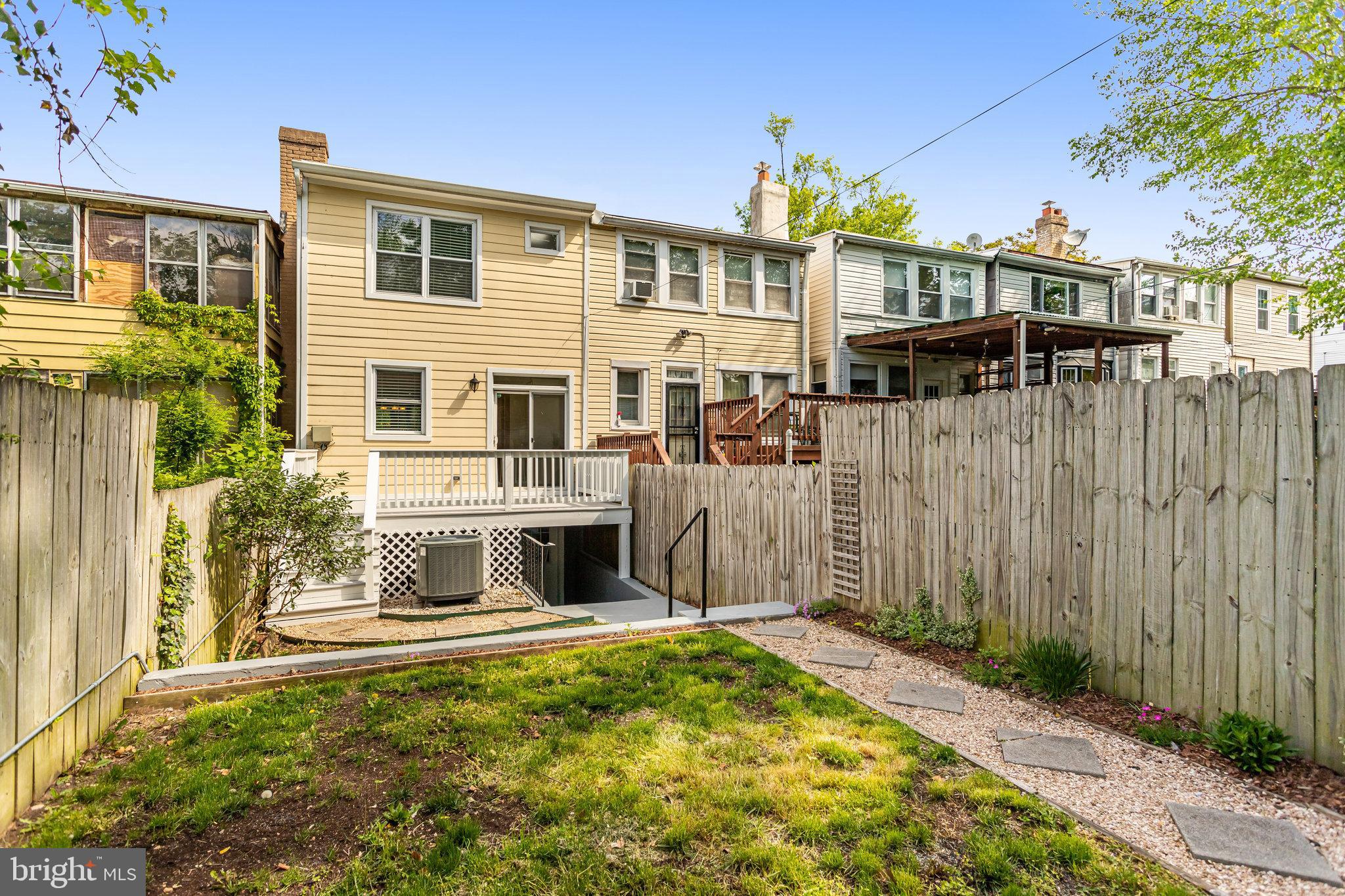 418 CRITTENDEN STREET NW