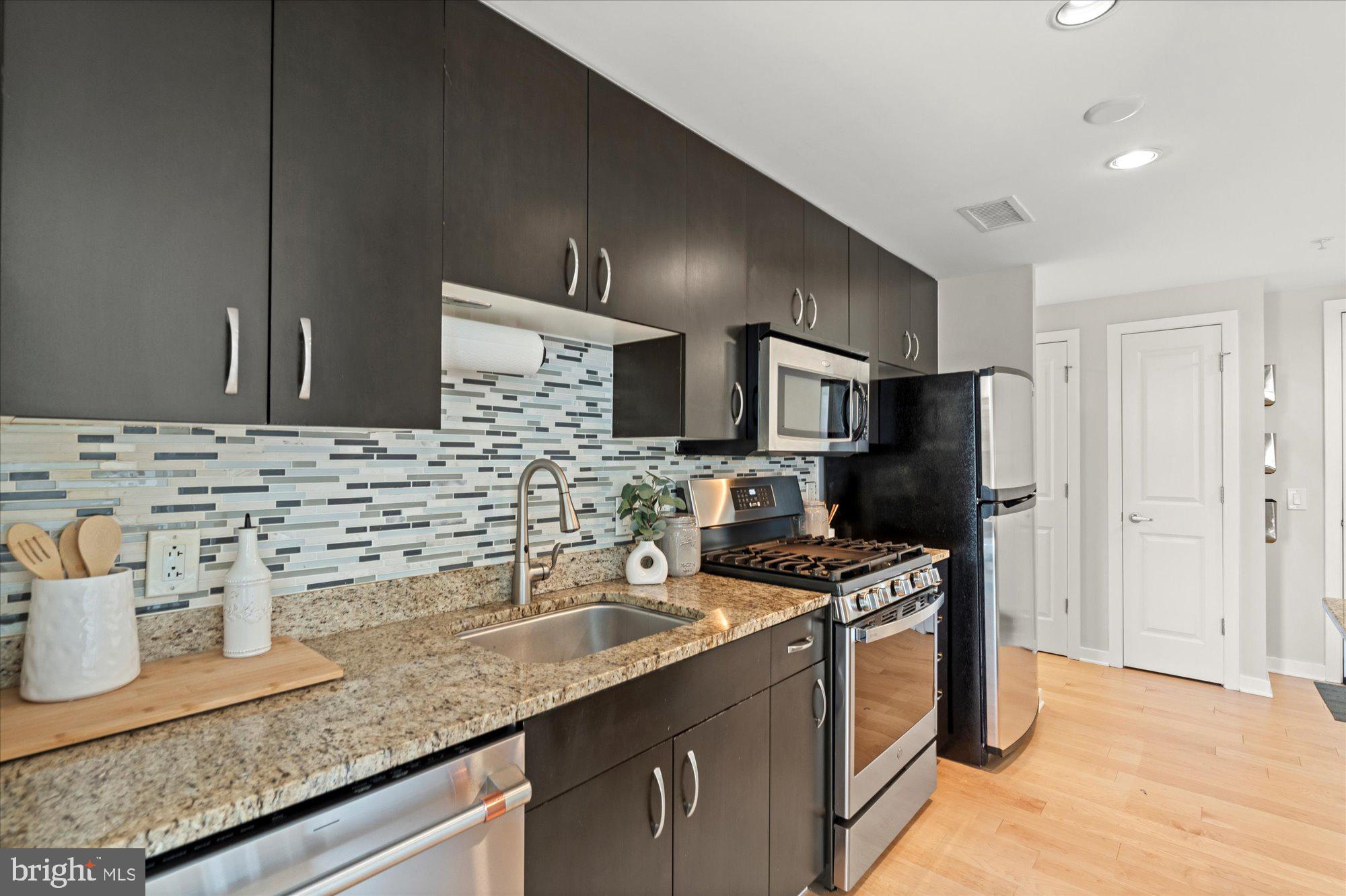 475 K STREET NW 817