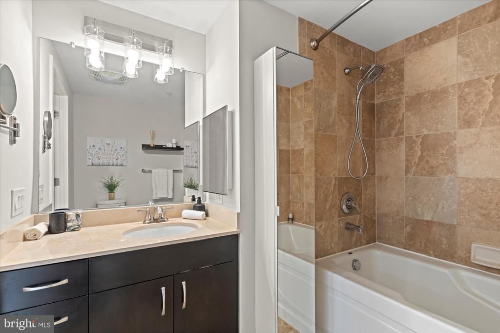 475 K STREET NW 817