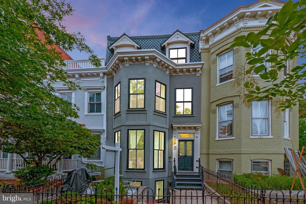 418 SEWARD SQUARE SE 3