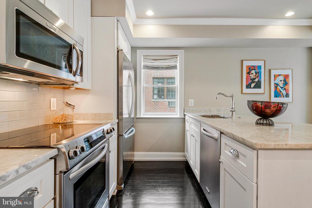 418 SEWARD SQUARE SE 3