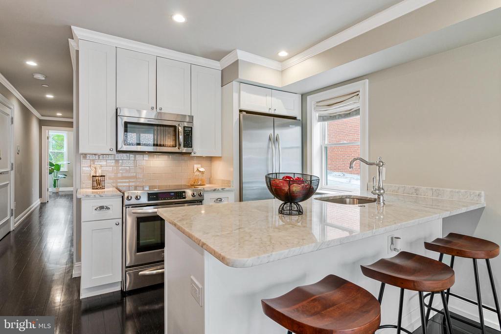 418 SEWARD SQUARE SE 3