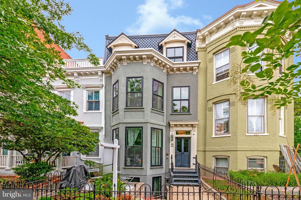418 SEWARD SQUARE SE 3
