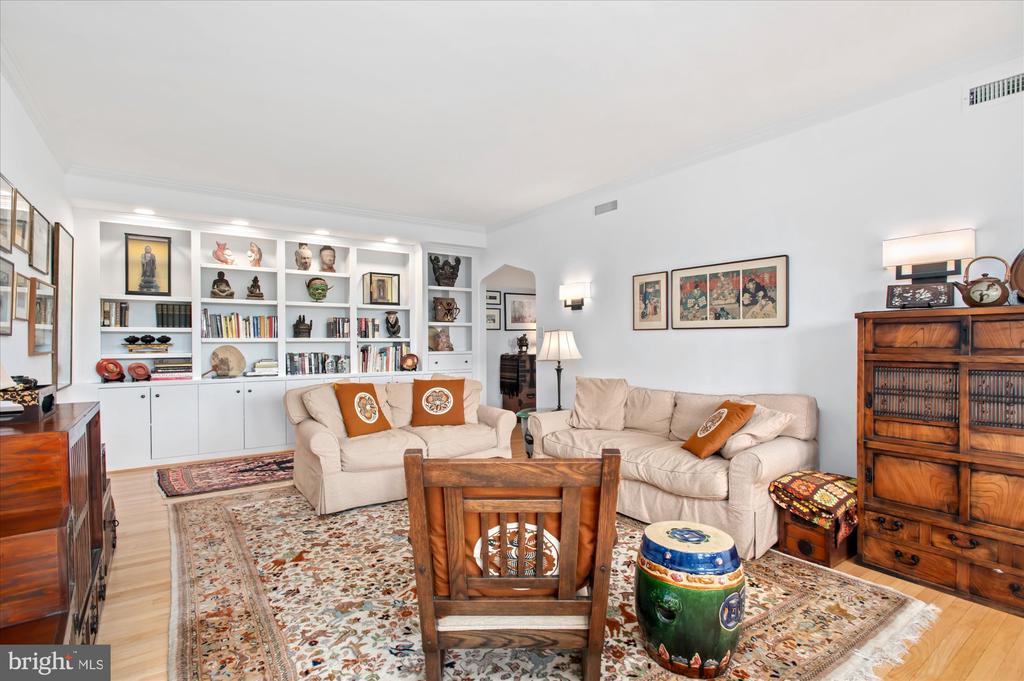 3601 CONNECTICUT AVENUE NW 816