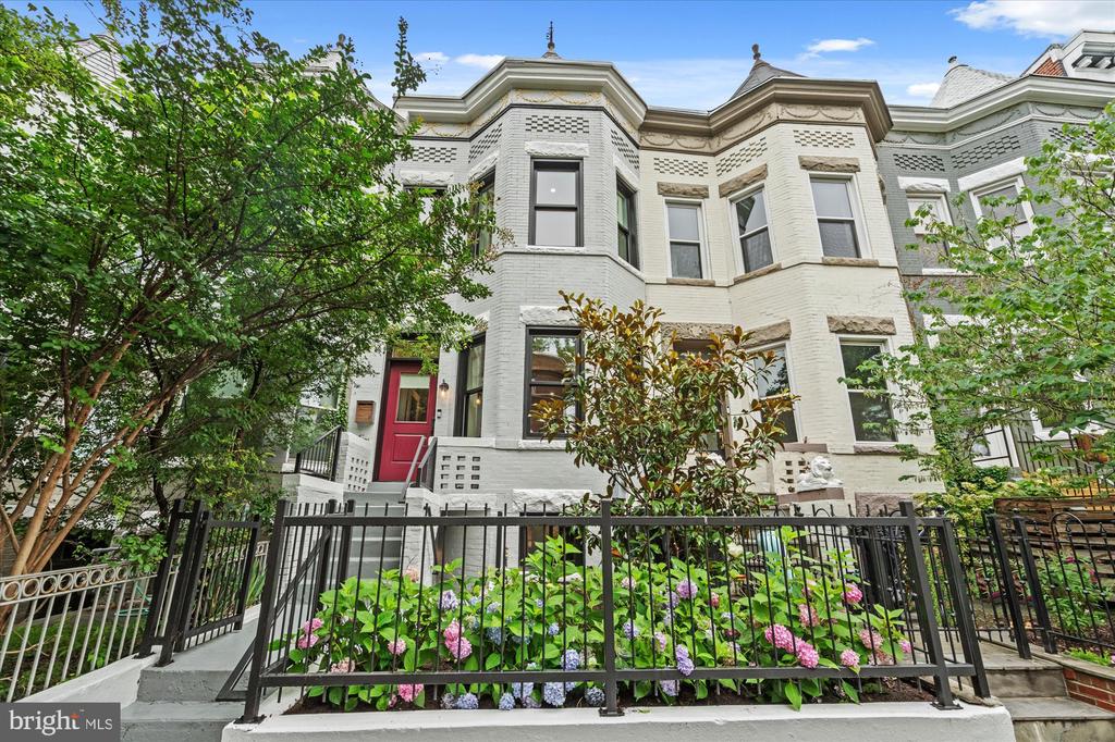 7 U STREET NW