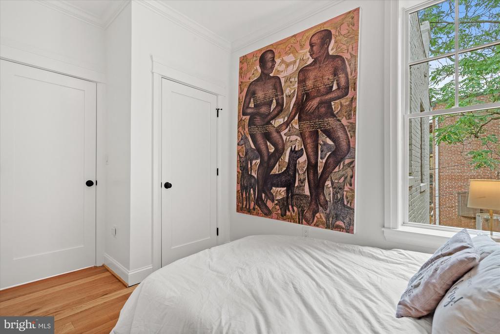 7 U STREET NW