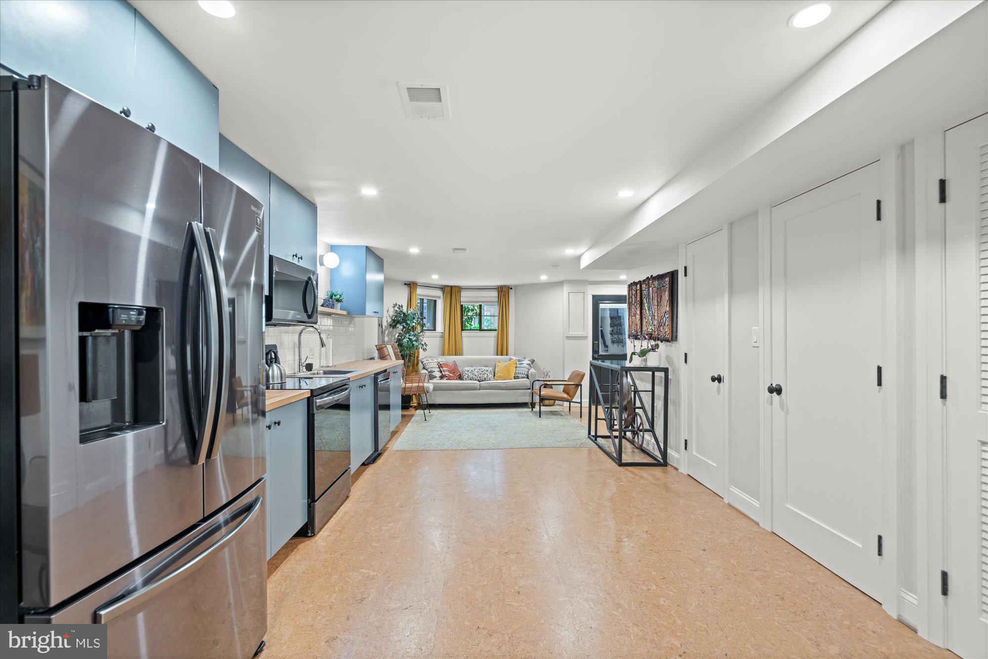 7 U STREET NW