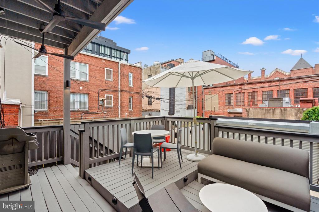 1512 8TH STREET NW