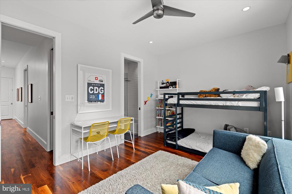 1512 8TH STREET NW
