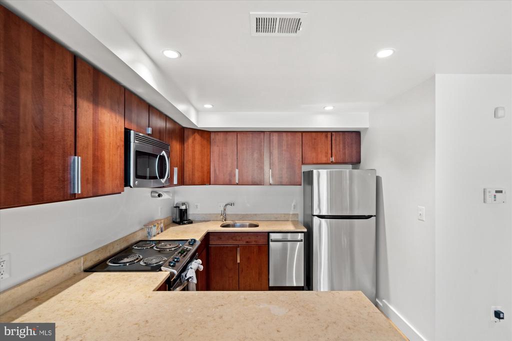 1512 8TH STREET NW
