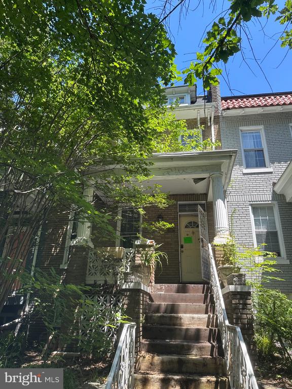 749 PRINCETON PLACE NW