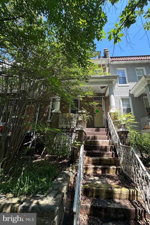 749 PRINCETON PLACE NW