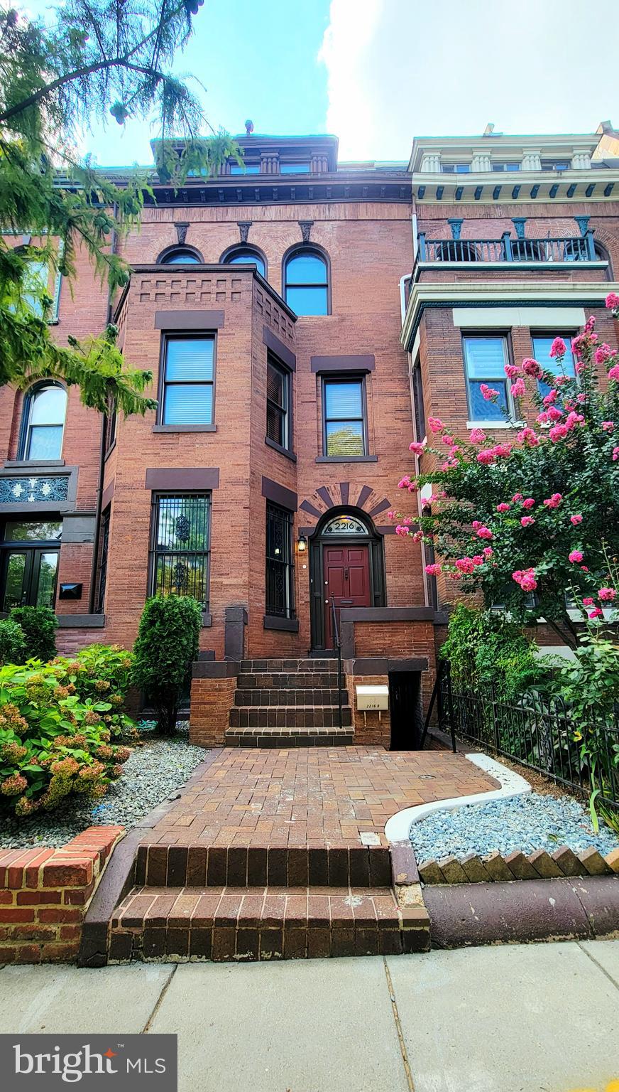 2216 1ST STREET NW