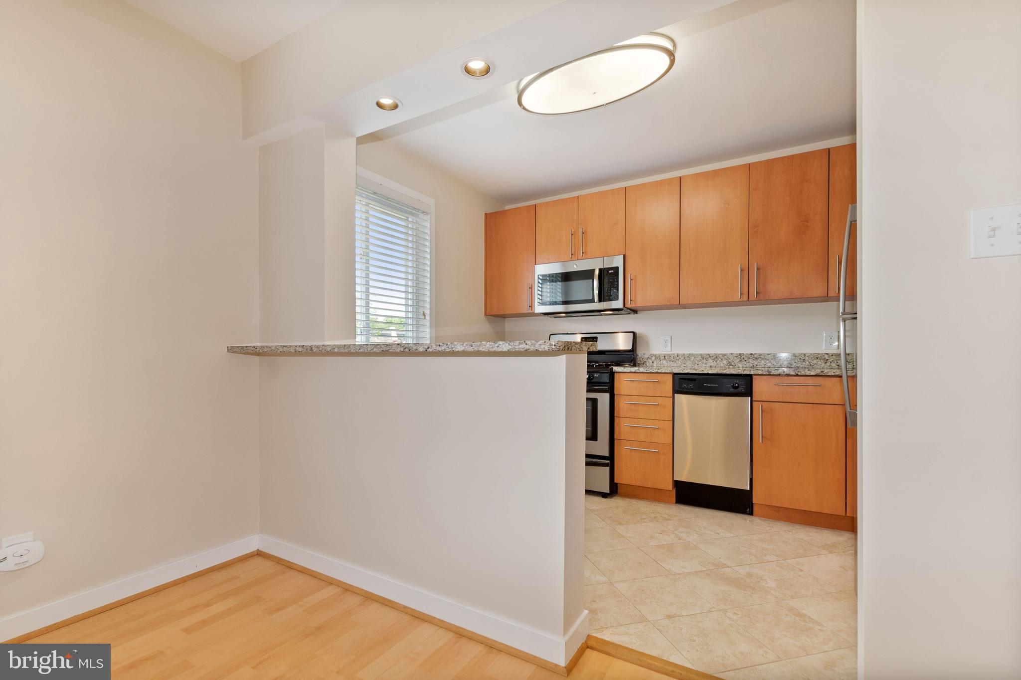2001 ALLEN PLACE 2005 NW 301