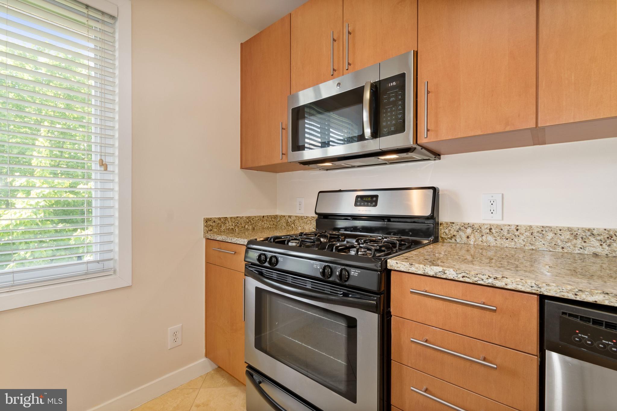 2001 ALLEN PLACE 2005 NW 301