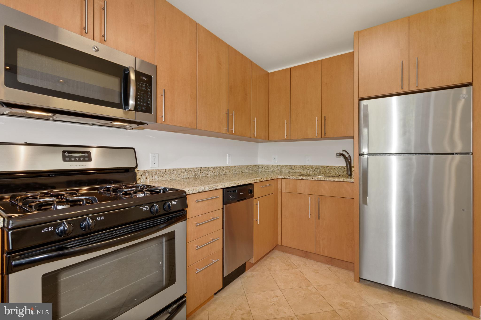 2001 ALLEN PLACE 2005 NW 301