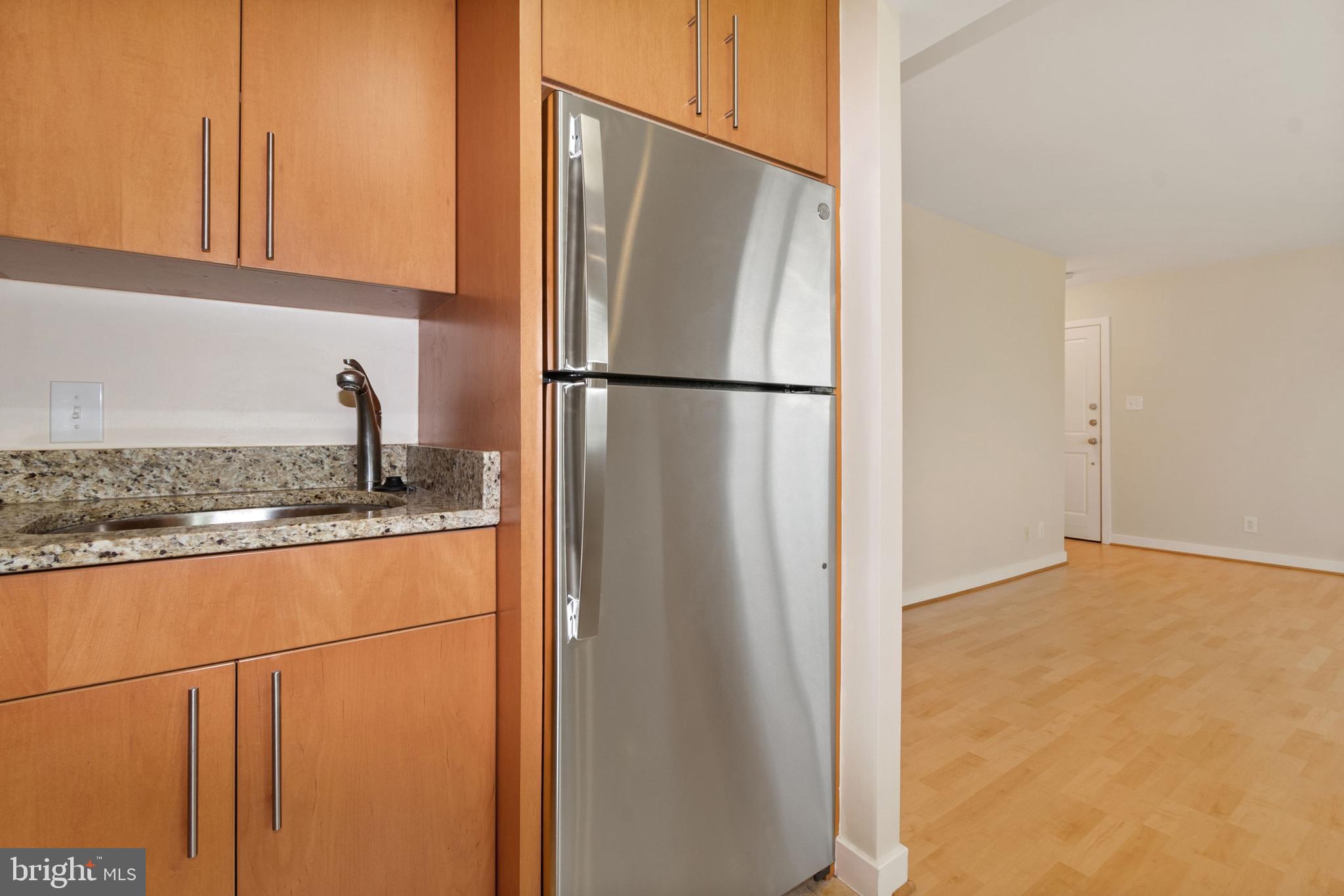 2001 ALLEN PLACE 2005 NW 301