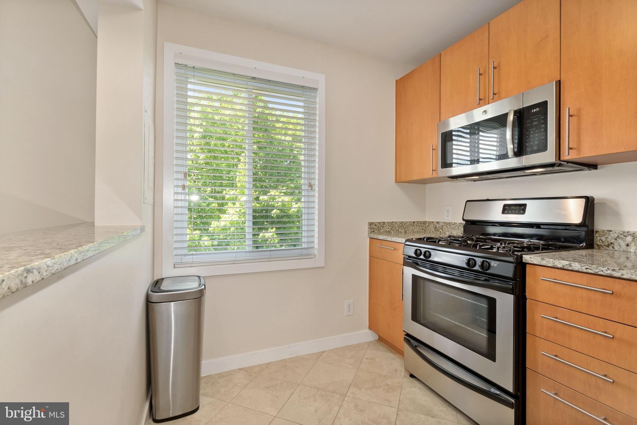 2001 ALLEN PLACE 2005 NW 301