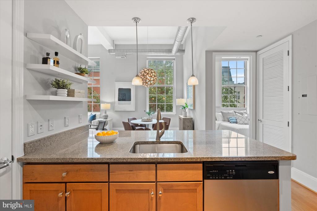 2035 2ND STREET NW G202