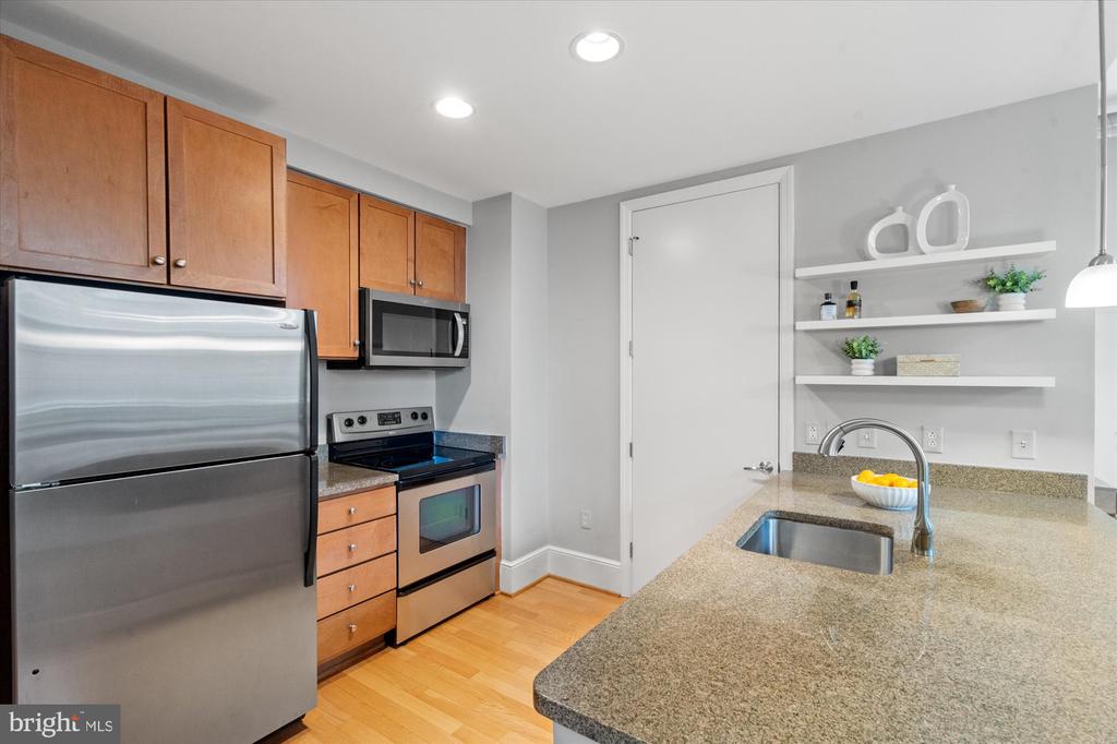 2035 2ND STREET NW G202
