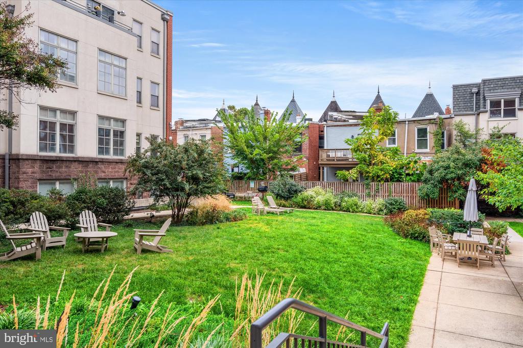 2035 2ND STREET NW G202