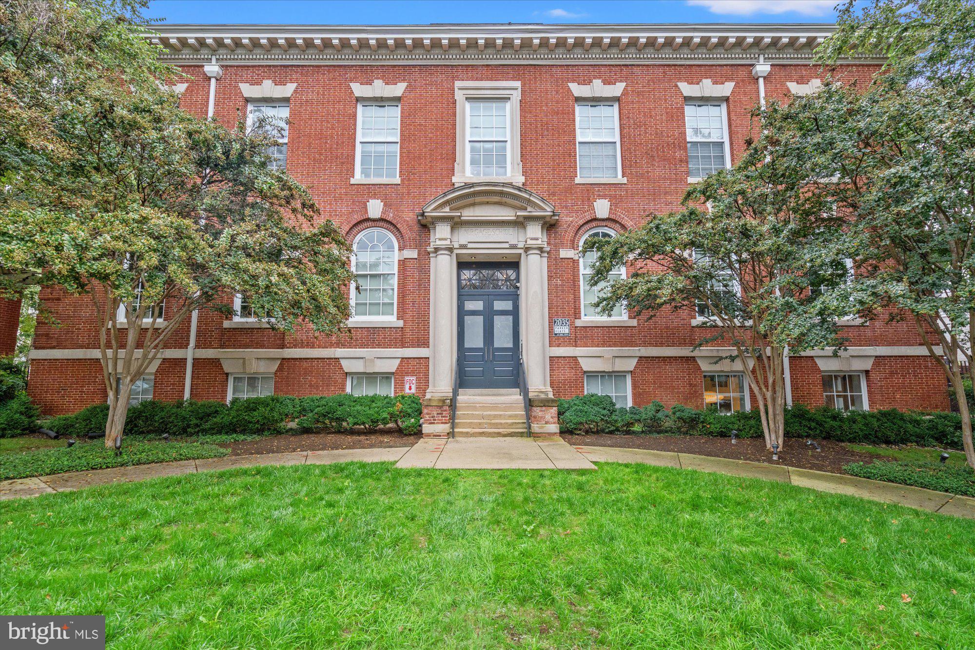 2035 2ND STREET NW G202