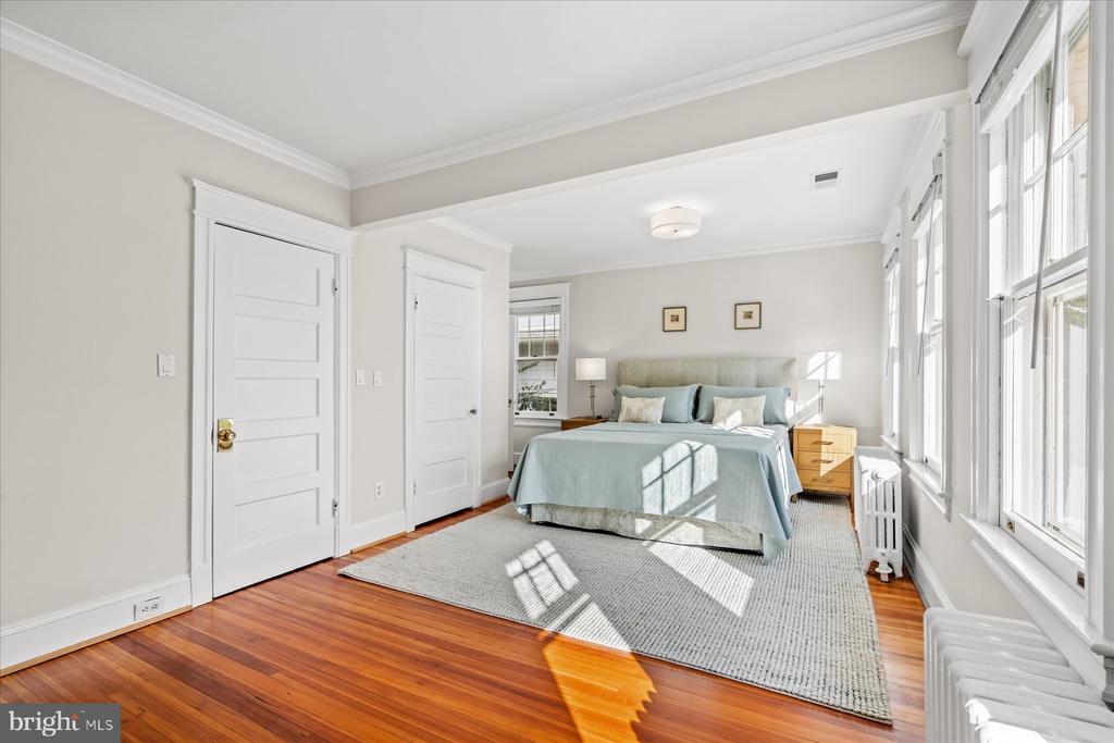 3939 LIVINGSTON STREET NW