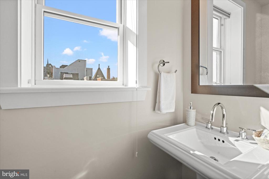 74 ADAMS STREET NW 3