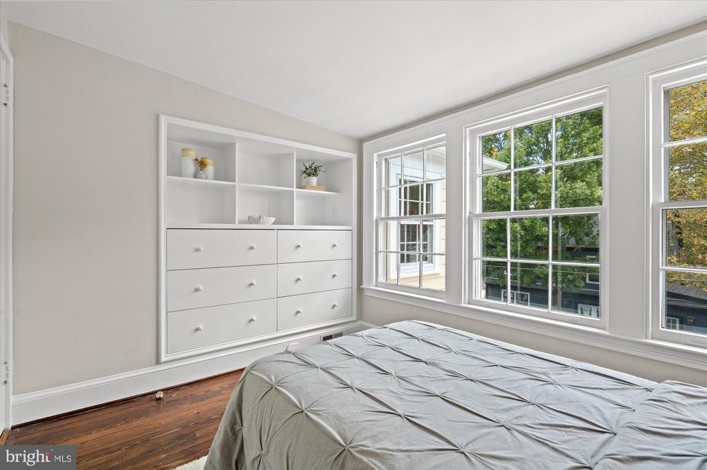 3809 KANAWHA STREET NW