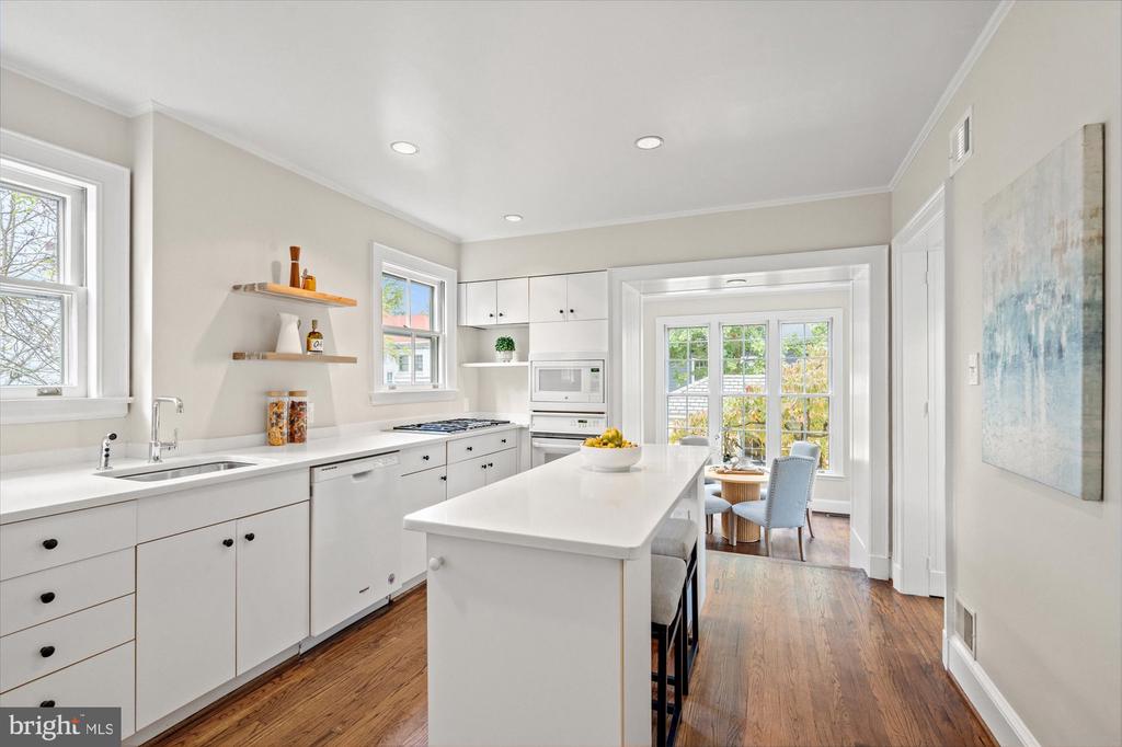 3809 KANAWHA STREET NW